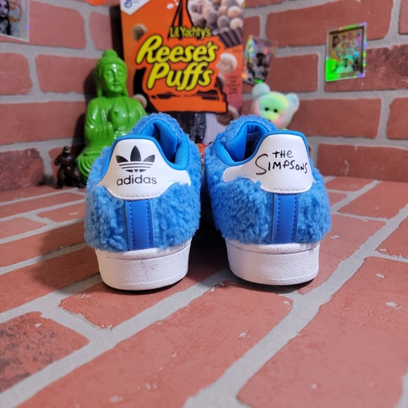 The Simpsons X Adidas Superstar Marge Simpson - Picture 7 of 9